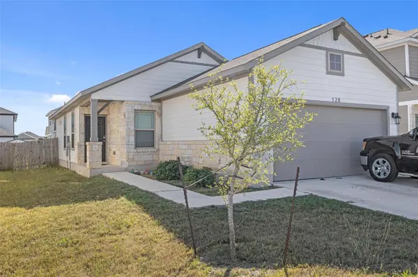 128 Quiet Man DR, Jarrell, TX 76537