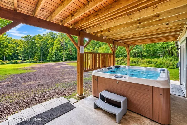 275 Hillary DR, Freeland, PA 18224