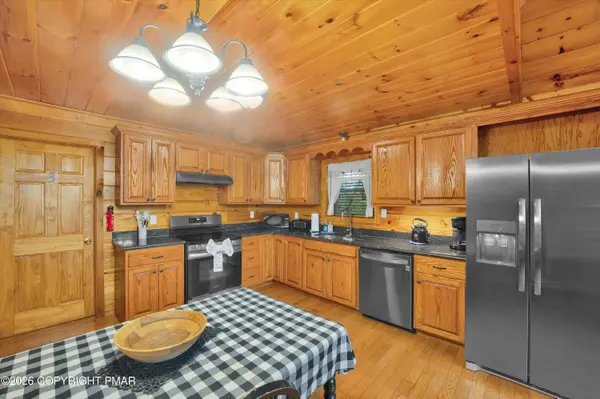 275 Hillary DR, Freeland, PA 18224