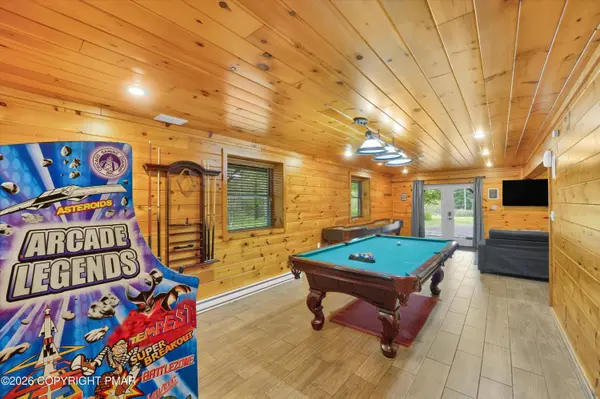 275 Hillary DR, Freeland, PA 18224