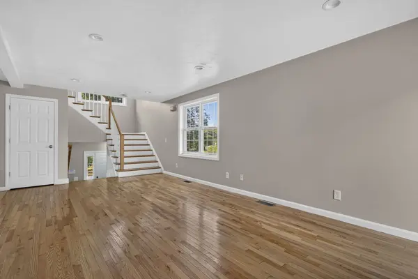 103 Commonwealth Ave, Worcester, MA 01604