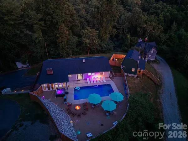 12,20 Collins Mountain DR