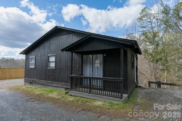 28 Collins Mountain DR