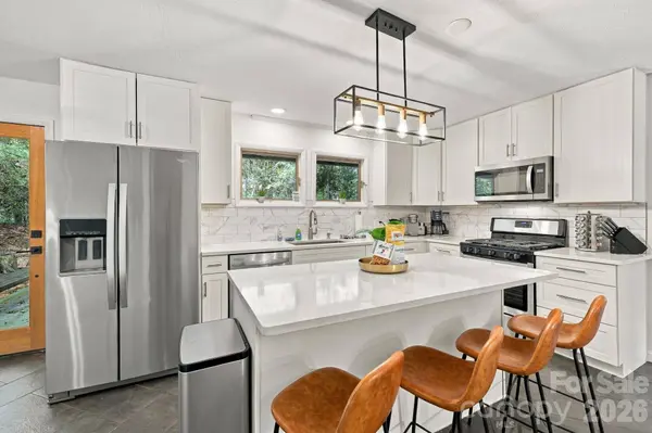 109 Overlook RD, Asheville, NC 28803