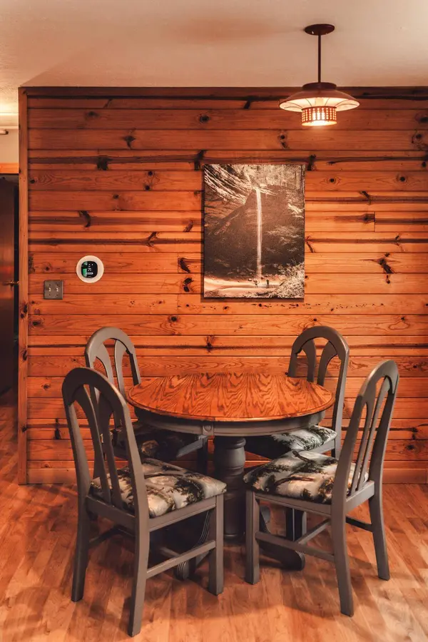 16372 Kreashbaum Road, Rockbridge, OH 43149