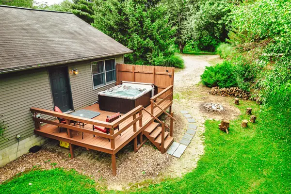 16372 Kreashbaum Road, Rockbridge, OH 43149