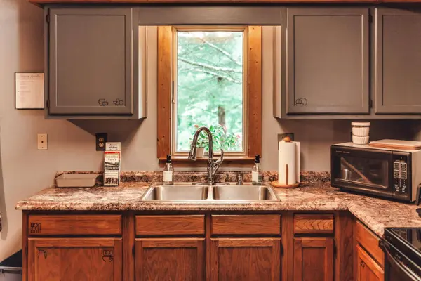 16372 Kreashbaum Road, Rockbridge, OH 43149