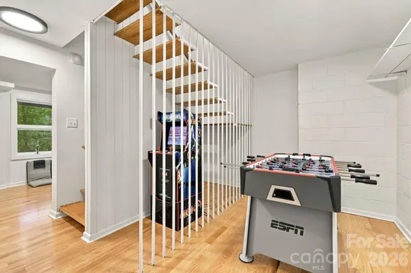 109 Overlook RD, Asheville, NC 28803