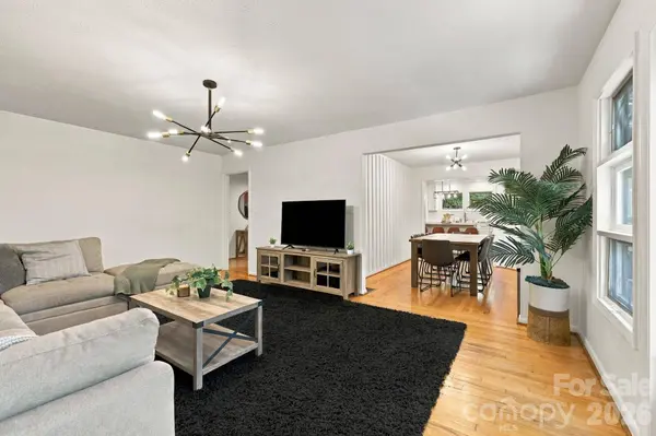 109 Overlook RD, Asheville, NC 28803