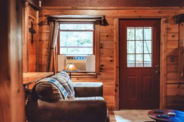 16332 Kreashbaum Road, Rockbridge, OH 43149