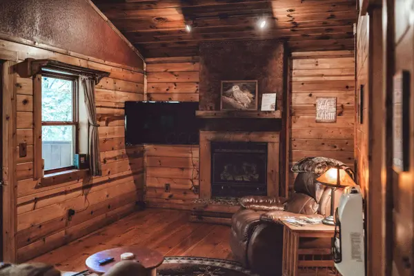 16332 Kreashbaum Road, Rockbridge, OH 43149