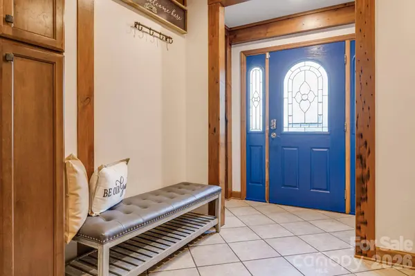 28 Nantahala RDG, Bryson City, NC 28713