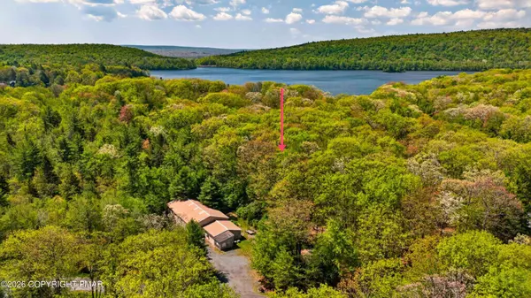Lake Harmony RD, Lake Harmony, PA 18624