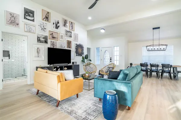 20712 Camel Back ST, Lago Vista, TX 78645
