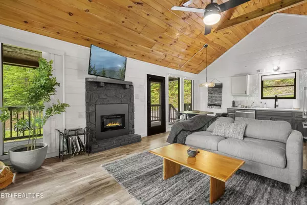 2519 Piney DR, Sevierville, TN 37876