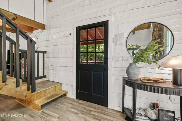 3433 Twin City WAY, Pigeon Forge, TN 37863