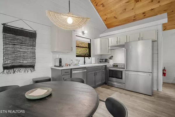 2519 Piney DR, Sevierville, TN 37876