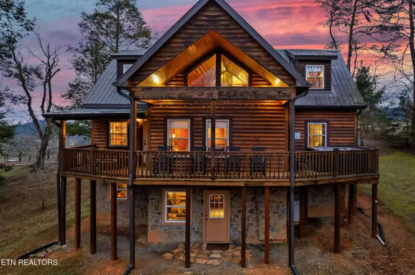 3330 Robeson Rd, Sevierville, TN 37862