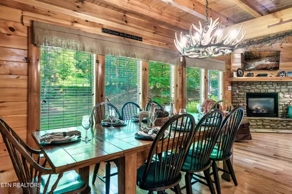 2339 Bogle Spring LOOP, Sevierville, TN 37862