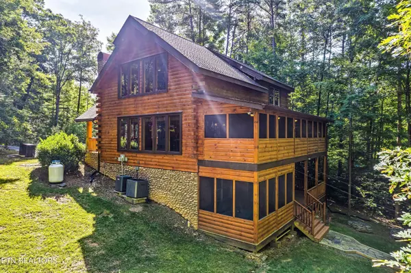 2339 Bogle Spring LOOP, Sevierville, TN 37862