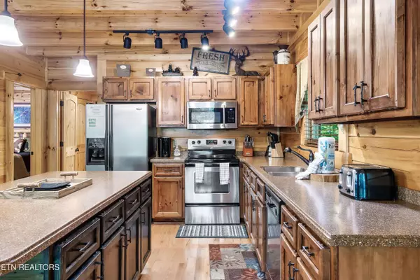 2339 Bogle Spring LOOP, Sevierville, TN 37862