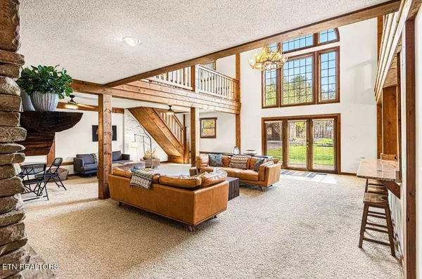 1293 Laurel Lick Rd, Sevierville, TN 37862