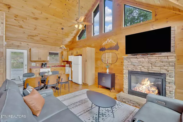 2868 Pine Haven DR, Sevierville, TN 37862