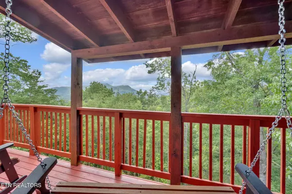 2868 Pine Haven DR, Sevierville, TN 37862