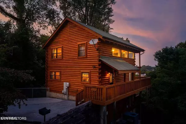 529 Hideaway Ridge CIR, Sevierville, TN 37862