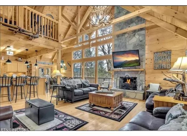 4049 Rountop DR, Sevierville, TN 37862