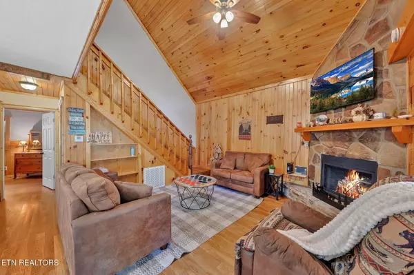 3010 Clear Fork Rd, Sevierville, TN 37862