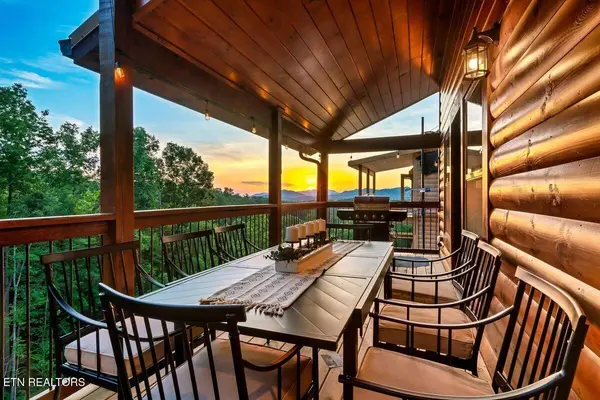 3284 Pine Peak WAY, Sevierville, TN 37862