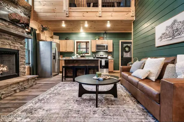 3284 Pine Peak WAY, Sevierville, TN 37862