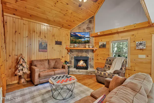 3010 Clear Fork Rd, Sevierville, TN 37862