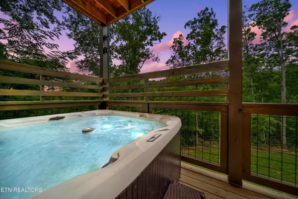 1531 Bear Valley Rd, Sevierville, TN 37876