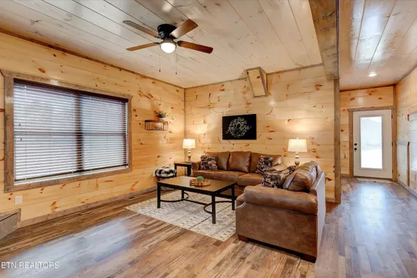 2322 Judson LN, Sevierville, TN 37876