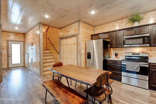 2322 Judson LN, Sevierville, TN 37876