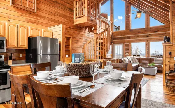 1815 Silver Poplar LN, Sevierville, TN 37876