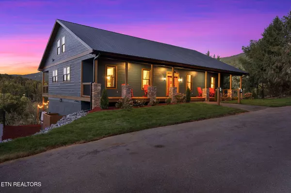 3369 Robeson Rd, Sevierville, TN 37862