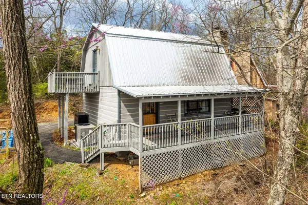 901 Sunrise Blvd, Sevierville, TN 37862