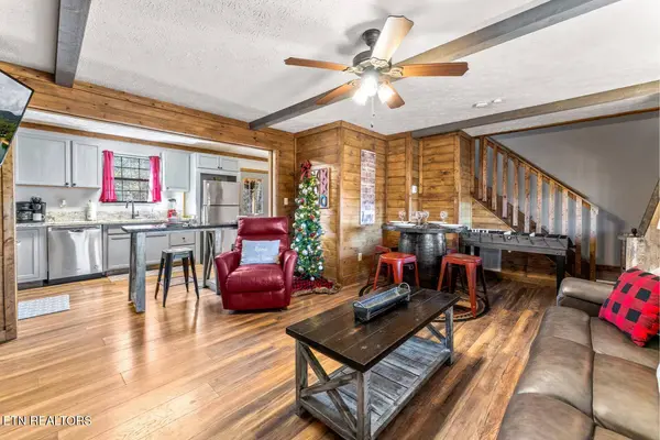 903 Sunrise Blvd, Sevierville, TN 37862