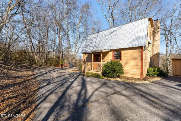 903 Sunrise Blvd, Sevierville, TN 37862