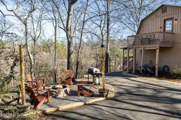 903 Sunrise Blvd, Sevierville, TN 37862