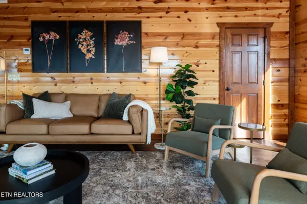 2445 Mountain Ridge WAY, Sevierville, TN 37862