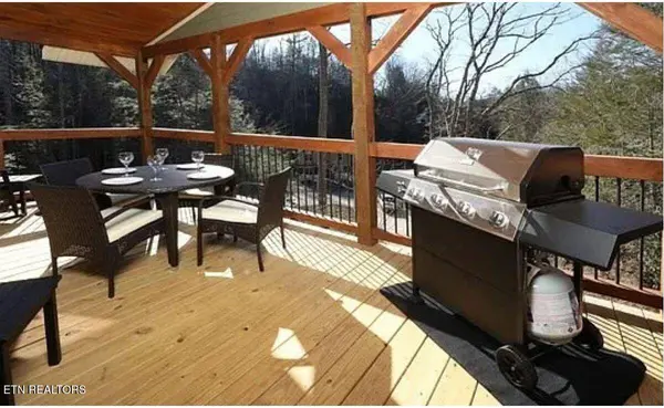 1204 Bianca WAY, Gatlinburg, TN 37738