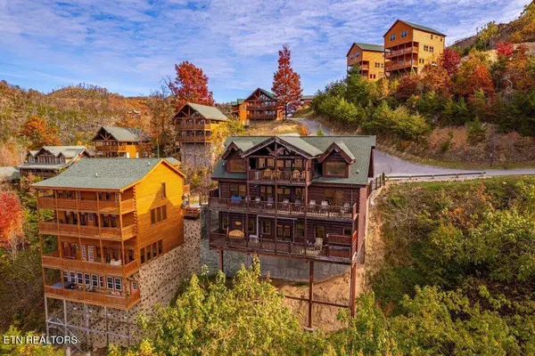 922 Black Bear Cub WAY, Sevierville, TN 37862