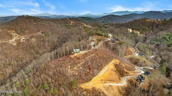 7R Lone Ridge RD, Sevierville, TN 37876