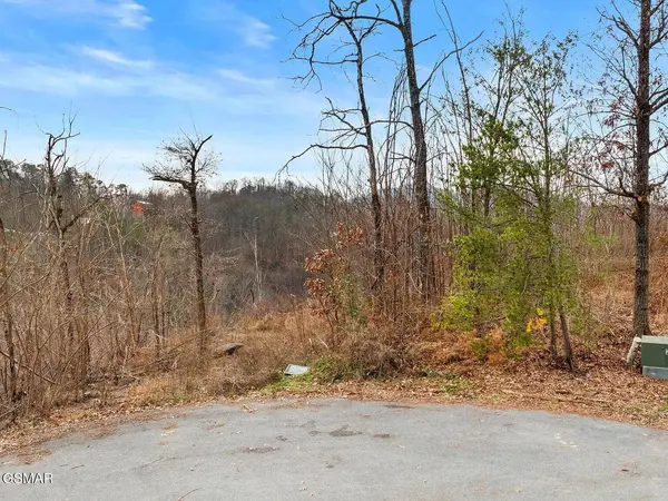 7R Lone Ridge RD, Sevierville, TN 37876