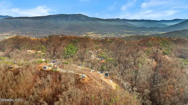7R Lone Ridge RD, Sevierville, TN 37876