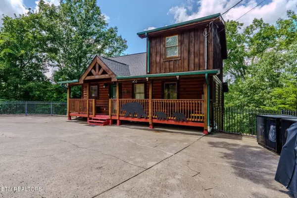 2868 Pine Haven DR, Sevierville, TN 37862